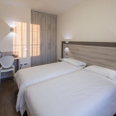 ברשה Hotel Colombera Rossa מראה חיצוני תמונה