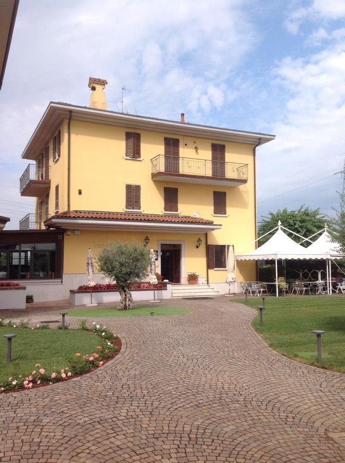 ברשה Hotel Panineria Colombera Rossa מראה חיצוני תמונה