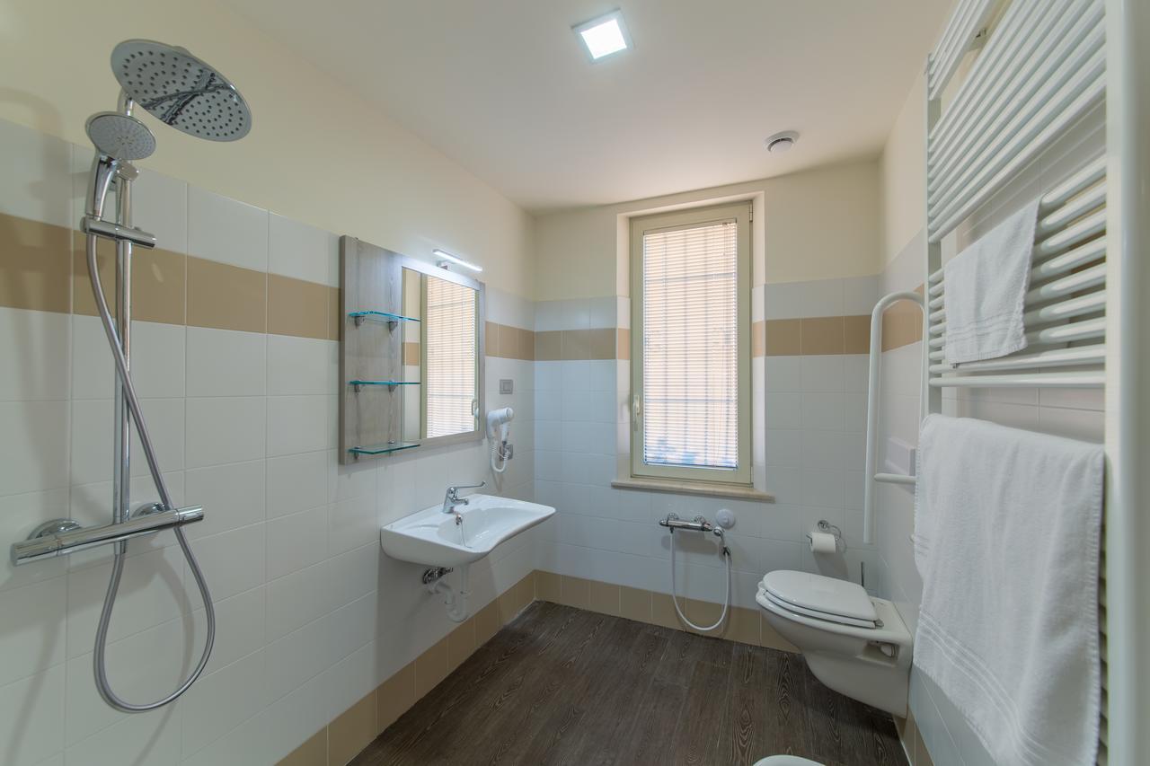 ברשה Hotel Panineria Colombera Rossa מראה חיצוני תמונה